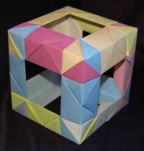 Cómo hacer un cubo en origami