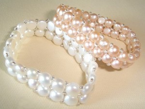 Cómo hacer pulseras de perlas
